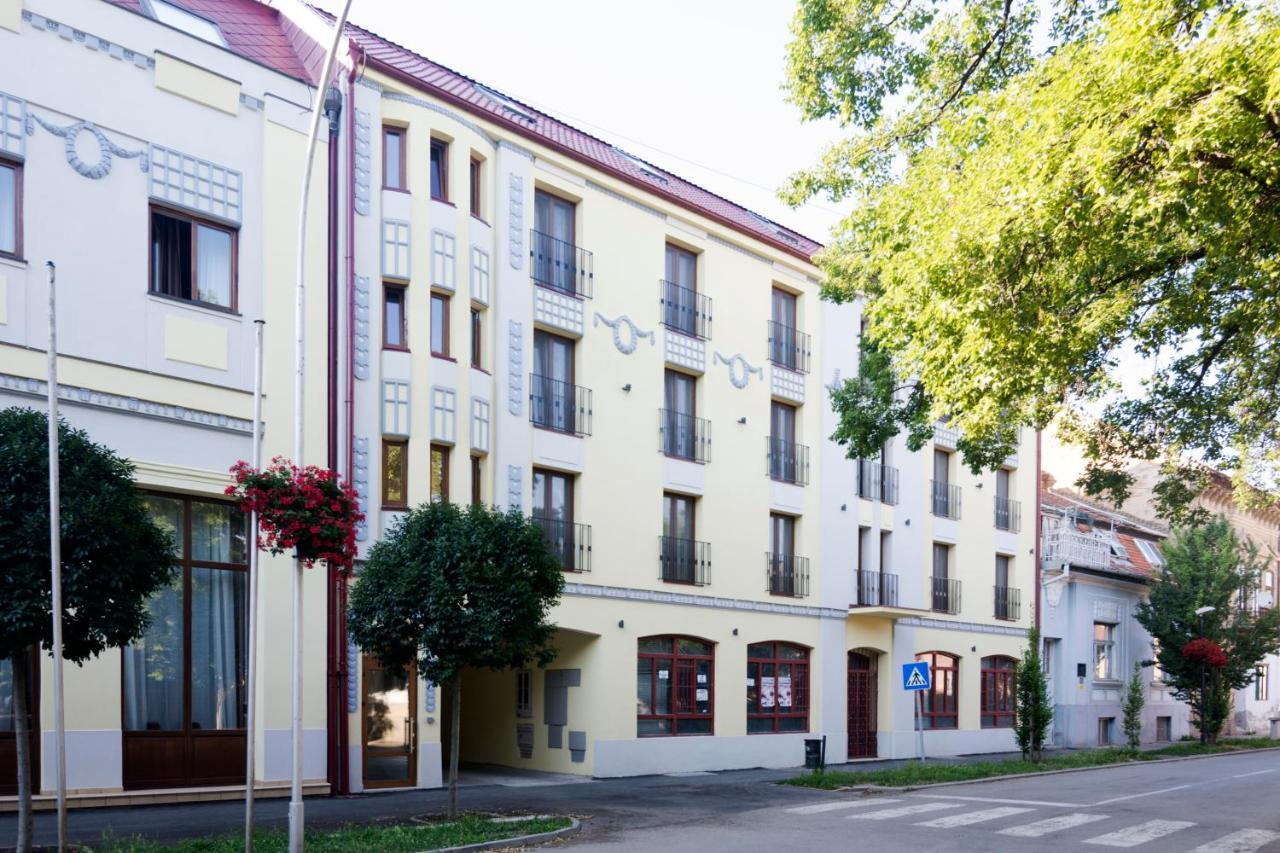 Hotel Royal Senta Zewnętrze zdjęcie